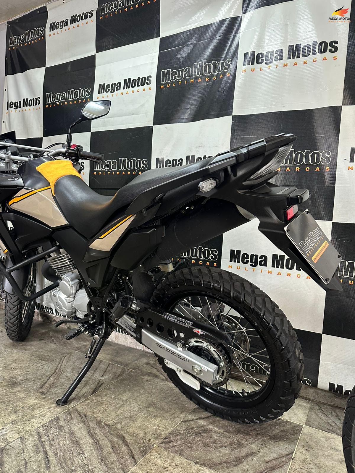 XRE 300 2022 ADVENTURE 7.800 KM