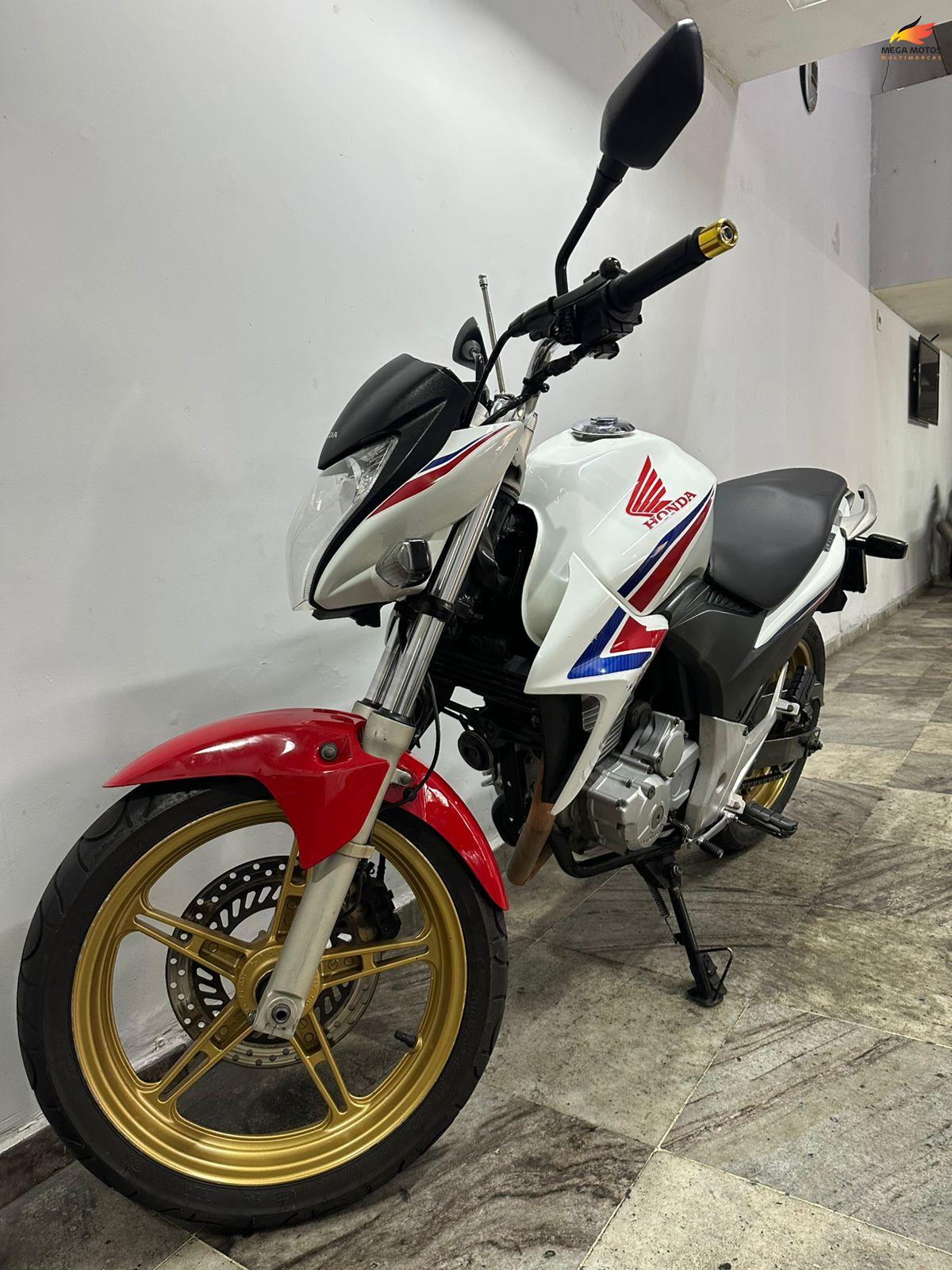 CB 300R - 2015