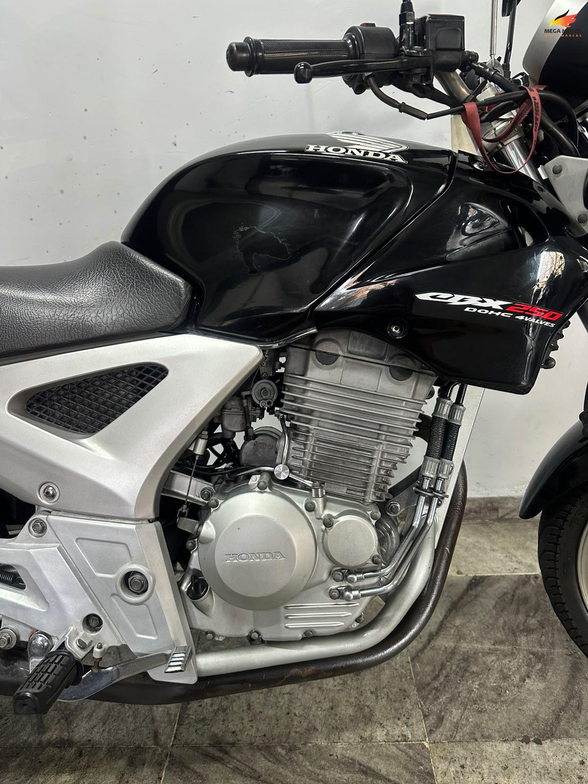 CBX 250 TWISTER - 2005